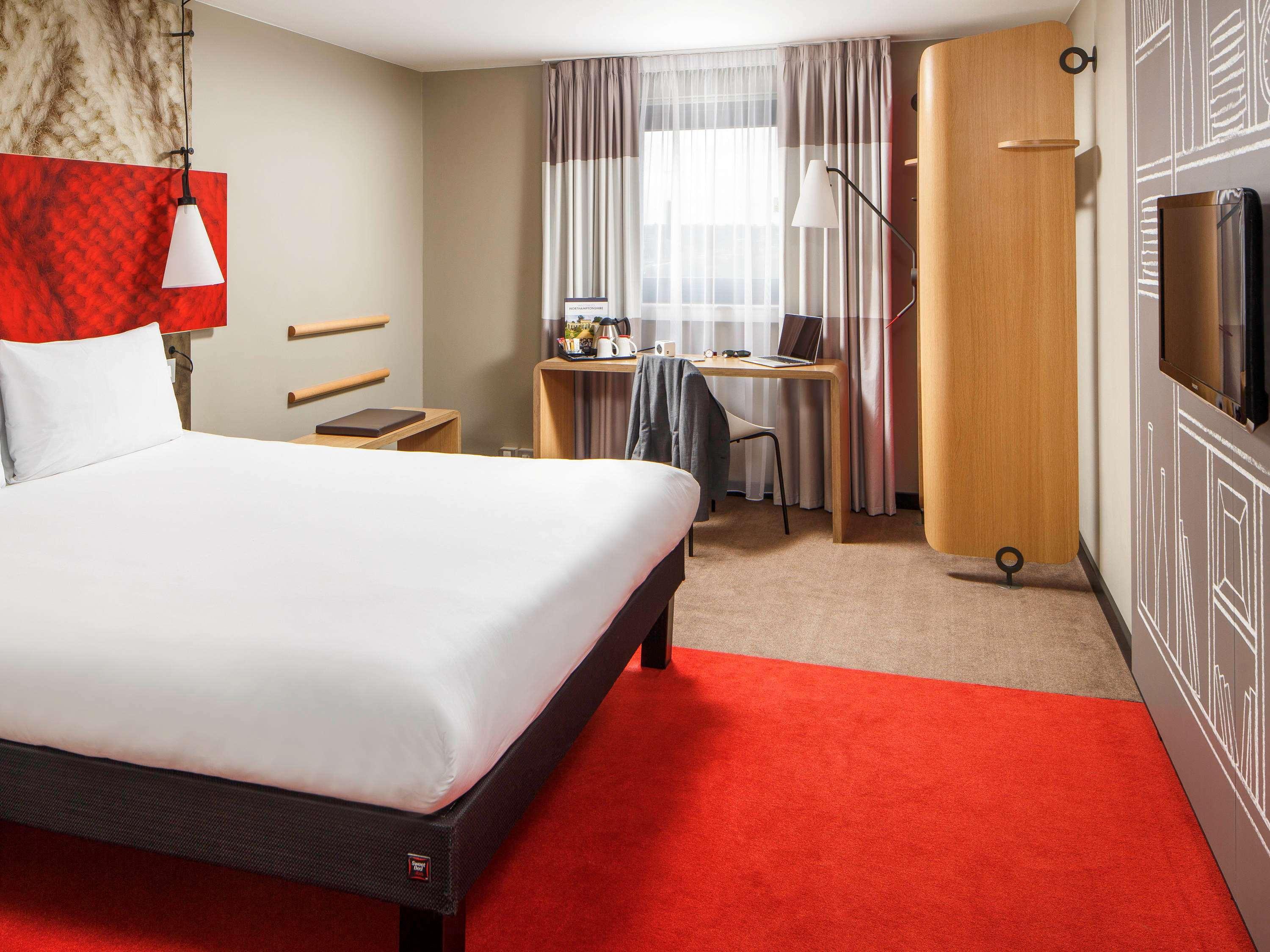 Ibis Hotel Northampton Centre Bagian luar foto