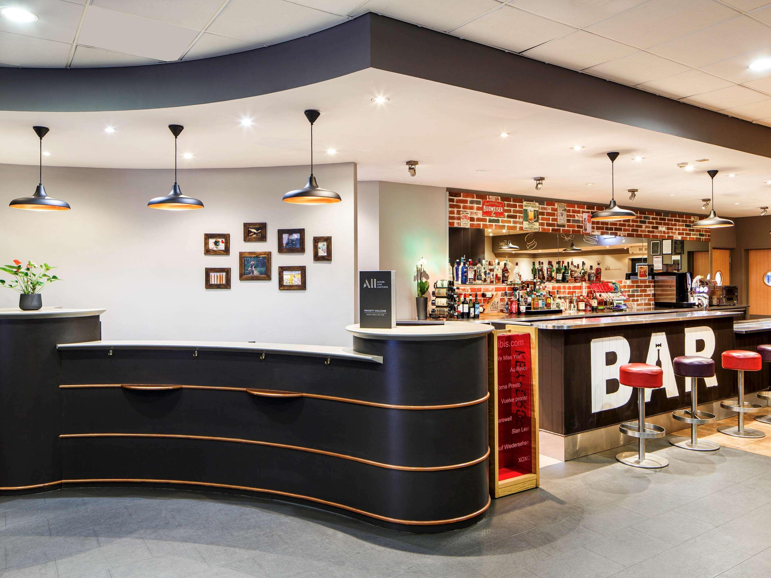 Ibis Hotel Northampton Centre Bagian luar foto